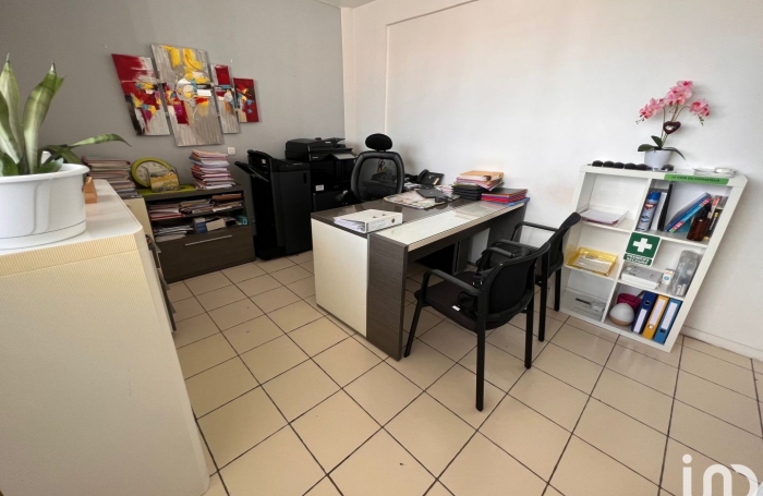 Vente Local commercial 86m&sup2; Baie Mahault