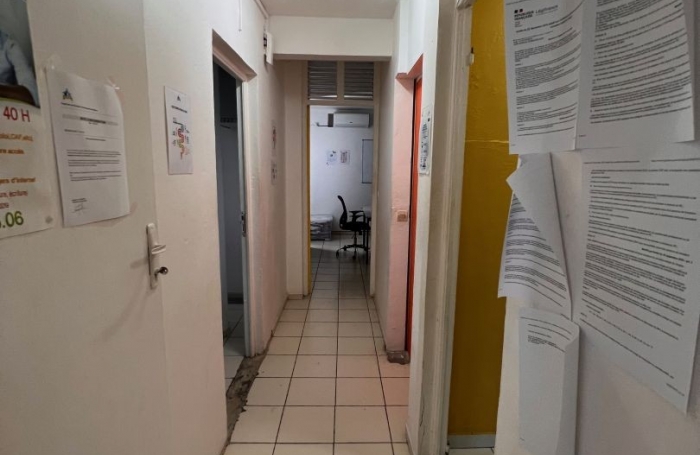 Vente Local commercial 86m&sup2; Baie Mahault