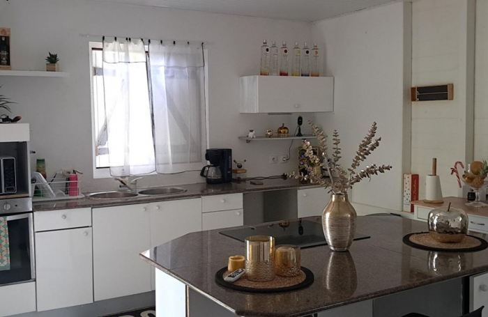 Vente Maison 83m&sup2; 4 pi&#232;ces Lamentin