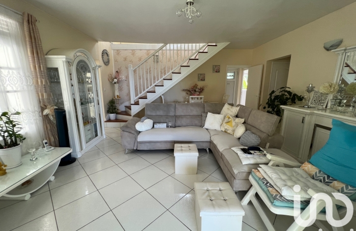 Vente Maison 110m&sup2; 6 pi&#232;ces Vieux Fort