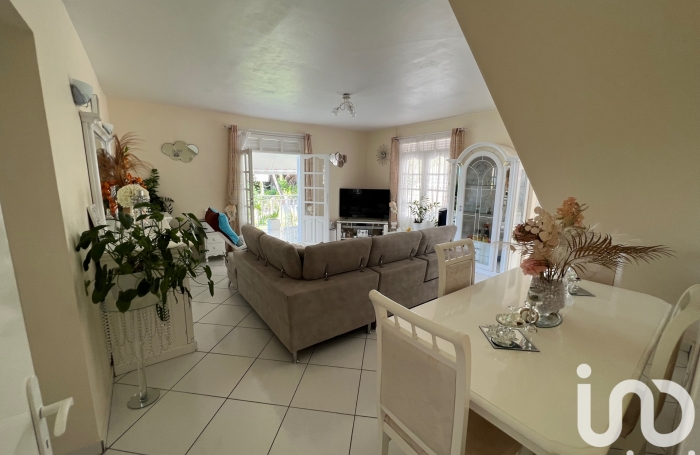 Vente Maison 110m&sup2; 6 pi&#232;ces Vieux Fort