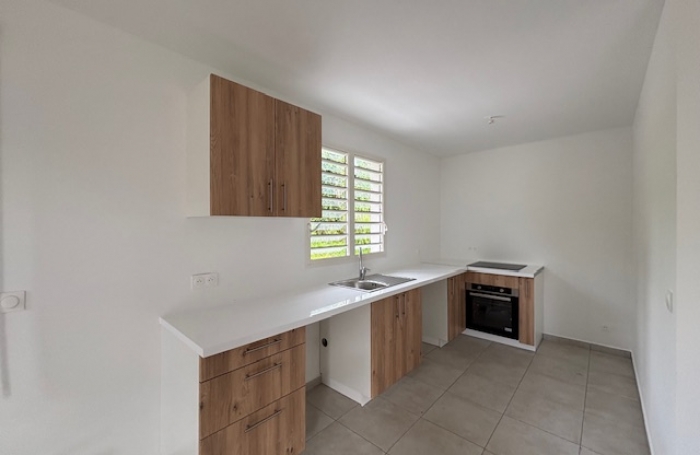 Maison individuelle de type trois - LONGFORT IMMOBILIER