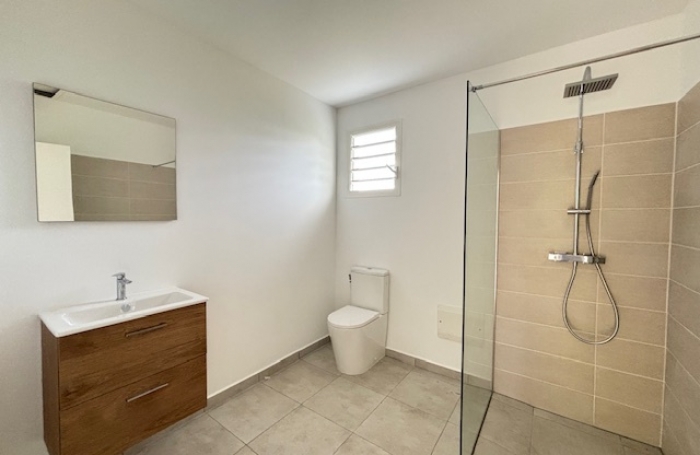 Maison individuelle de type trois - LONGFORT IMMOBILIER