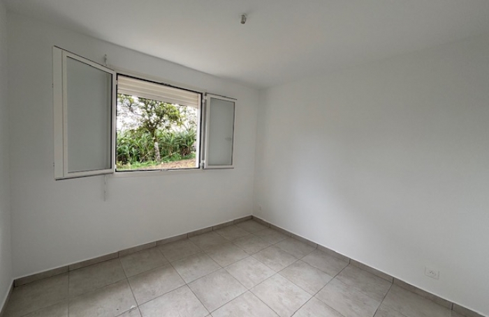 Maison individuelle de type trois - LONGFORT IMMOBILIER