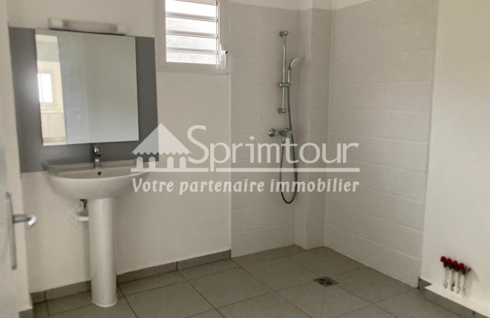 À louer   T4 Duplex avec jardin privatif et terrasse  Trois-Rivières