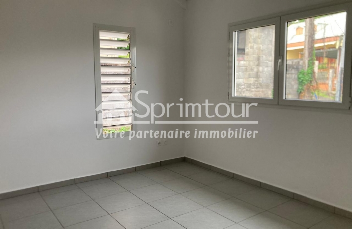 À louer   T4 Duplex avec jardin privatif et terrasse  Trois-Rivières