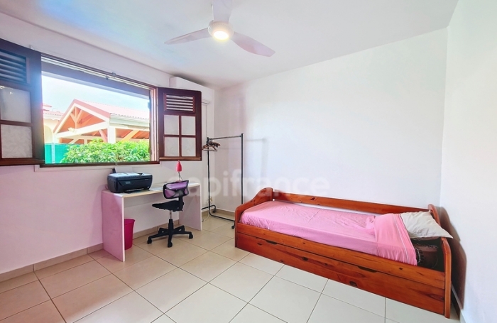 Vente Maison 152m&sup2; 6 pi&#232;ces Capesterre Belle Eau