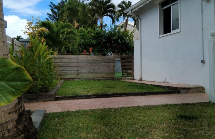 Vente Maison 225m&sup2; 7 pi&#232;ces Lamentin