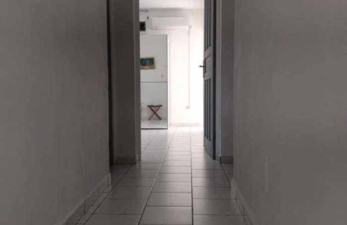 Vente Maison 225m&sup2; 7 pi&#232;ces Lamentin