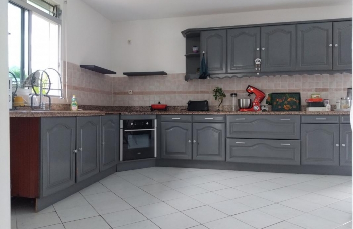 Vente Maison 225m&sup2; 7 pi&#232;ces Lamentin