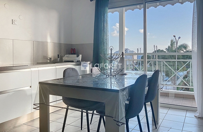 Location Appartement 45.1m² 2 pièces Gourbeyre