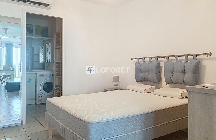 Location Appartement 45.1m² 2 pièces Gourbeyre