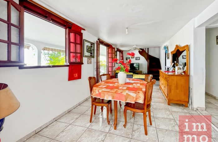 Grande Villa 4 chambres avec Potentiel