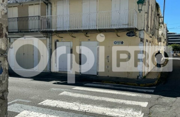 VENTE - Local commercial 90 m² Basse Terre