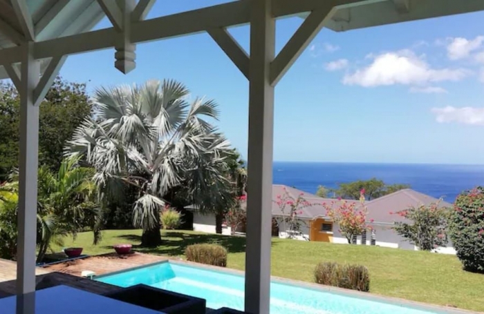 Vente Maison 107.5m&sup2; 4 pi&#232;ces Deshaies