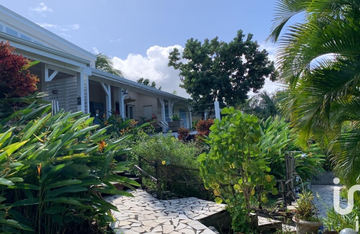 Vente Divers 185m&sup2; 6 pi&#232;ces Sainte Rose