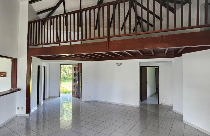 Vente Maison 154.83m&sup2; 5 pi&#232;ces Petit-Bourg
