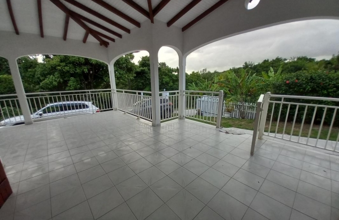 Location Maison 80m&sup2; 3 pi&#232;ces Sainte Anne