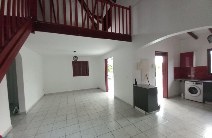Location Maison 80m&sup2; 3 pi&#232;ces Sainte Anne