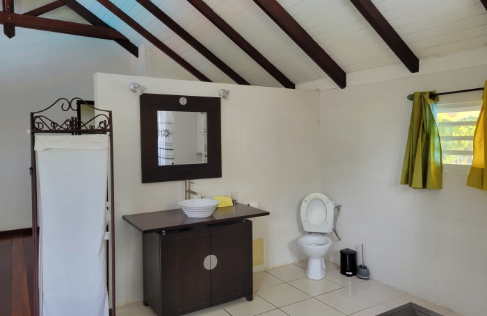 Exceptionnel Petit-Bourg - Villa meublée T8 au coeur d'un jardin tropical de 4800 m2