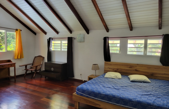 Exceptionnel Petit-Bourg - Villa meublée T8 au coeur d'un jardin tropical de 4800 m2