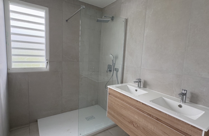 VILLA T5 NEUVE BIGLETTE
