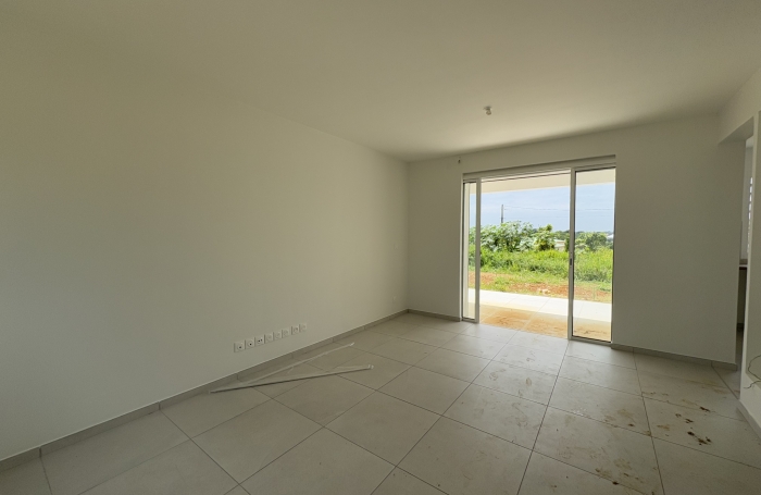 4 MAISONS MITOYENNES T4 EN DUPLEX AVEC JARDIN BAIE-MAHAULT