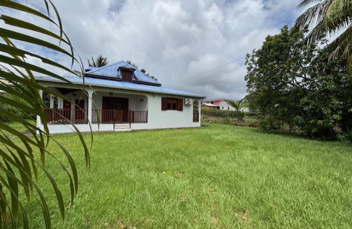 Location Maison 97115