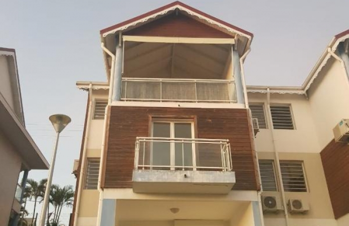Location Appartement 97190