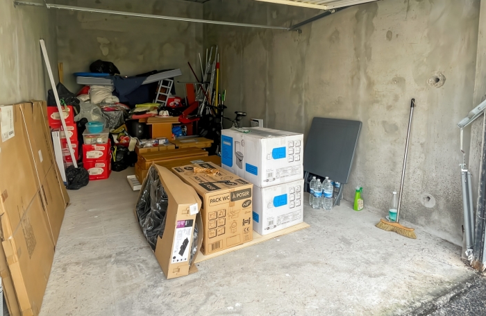 À VENDRE   Garage fermé dans copropriété sans charges   SAINT FRANÇOIS