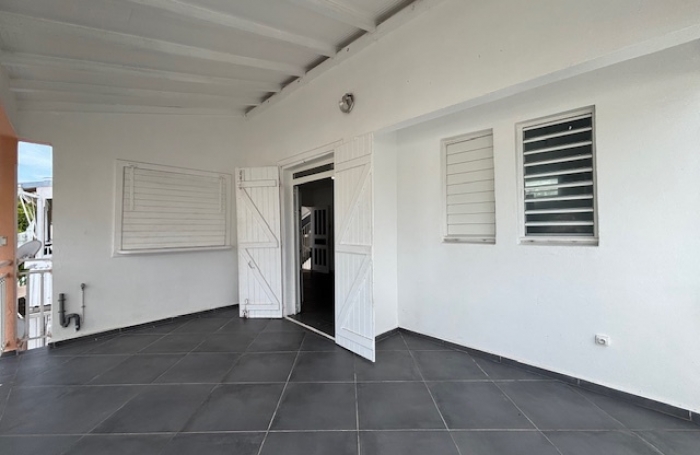 Appartement trois pièces sur Saint-François