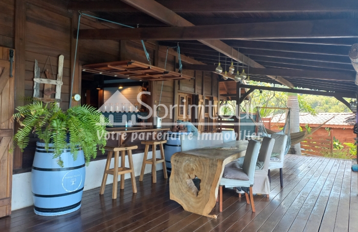 HABITATION de CHARME et D'EXCEPTION + BUNGALOW , piscines à Pointe Noire - Belle vue sur la Mer des Caraibe