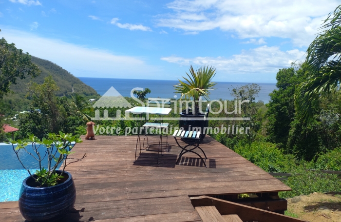 HABITATION de CHARME et D'EXCEPTION + BUNGALOW , piscines à Pointe Noire - Belle vue sur la Mer des Caraibe