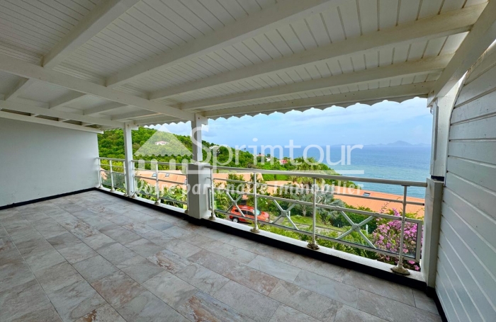 Vieux-Fort, vue mer, Appartement T3 non meublé en Duplex - climatisé - Résidence Privée - piscine