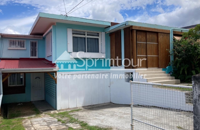 À VENDRE   Maison T4 de plain-pied avec studio indépendant   Saint-Claude