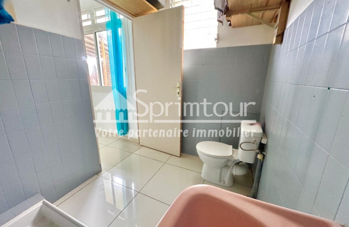 À VENDRE   Maison T4 de plain-pied avec studio indépendant   Saint-Claude