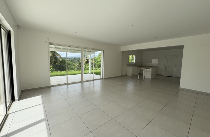 Villa F5 vue mer Petit Bourg