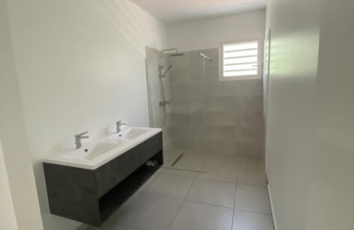 Villa F5 vue mer Petit Bourg