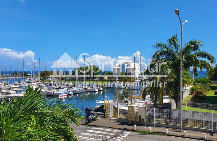 Location Appartement 97113