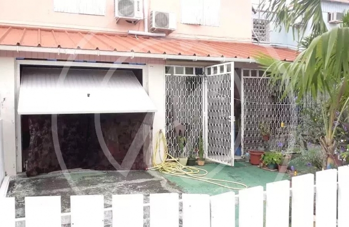 Vente Maison 83.64m&sup2; 4 pi&#232;ces Les Abymes