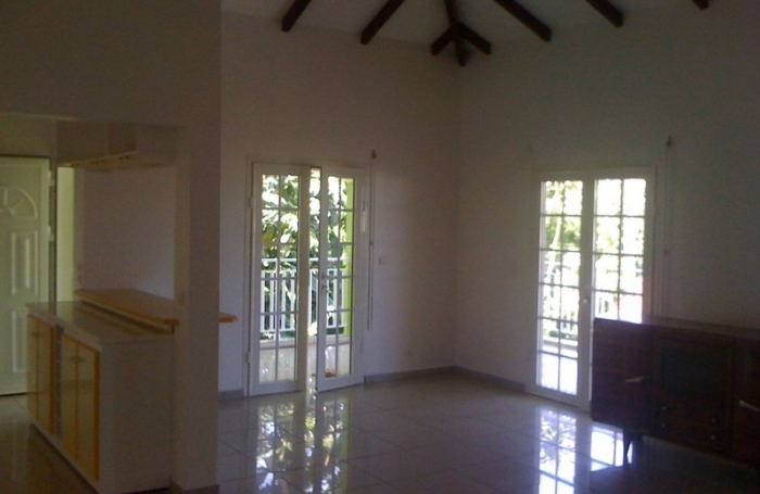 Vente Maison 212m&sup2; 7 pi&#232;ces Gosier