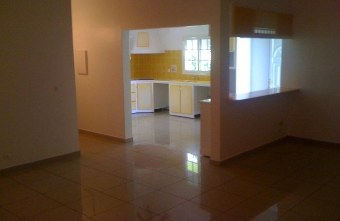 Vente Maison 212m&sup2; 7 pi&#232;ces Gosier
