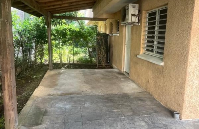 Vente Maison 73.6m&sup2; 4 pi&#232;ces Sainte Rose