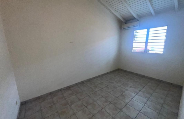 Vente Maison 73.6m&sup2; 4 pi&#232;ces Sainte Rose