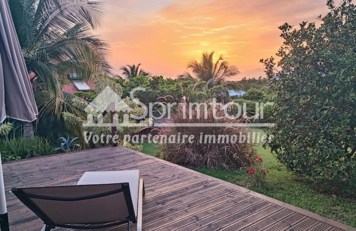 Villa T4 Meublée avec Jacuzzi et Vue Mer   Un Petit Coin de Paradis à Vieux-Habitants