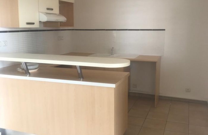 APT T4 DANS UNE RESIDENCE AVEC  PISCINE