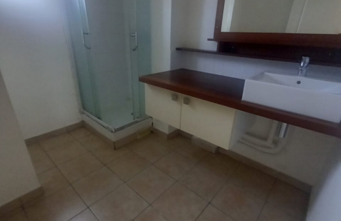 APT T4 DANS UNE RESIDENCE AVEC  PISCINE
