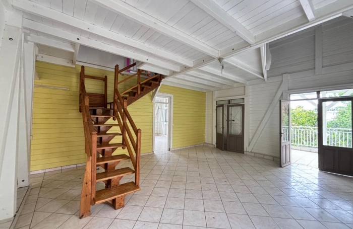 Vente Maison 120m&sup2; 5 pi&#232;ces Basse-Terre