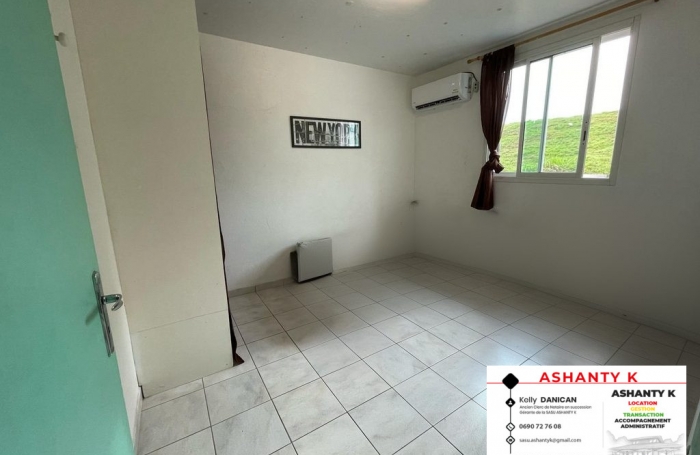 Vente Maison 180.00m&sup2; 7 pi&#232;ces Les Abymes