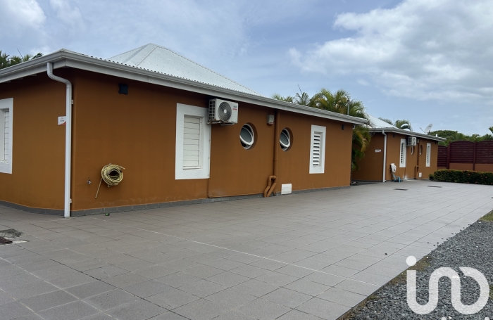 Location Maison 109m&sup2; 4 pi&#232;ces Saint François